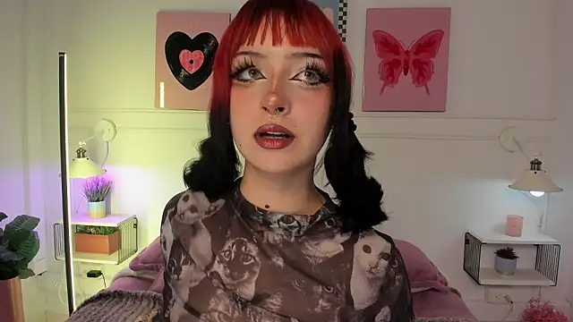 Zoe Lynch  online show from 03-11-26, 11:26