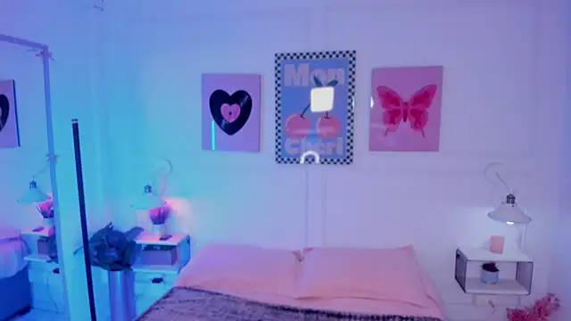 Snapshot of Zoe_Lynch_ chatting on 02-23-26, 11:44 Zoe Lynch online show from 02-23-26, 11:44