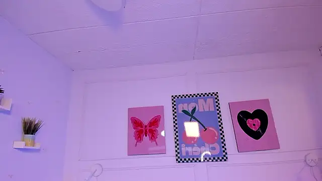 Snapshot of Zoe_Lynch_ chatting on 02-02-26, 11:42 Zoe Lynch online show from 02-02-26, 11:42