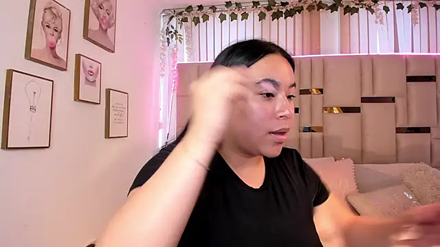 Zoey thompson online show from 03-10-26, 09:19