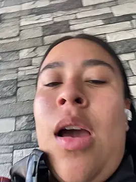 Zoey thompson online show from 03-23-26, 07:36