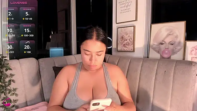 Zoey thompson online show from 10-06-25, 11:05