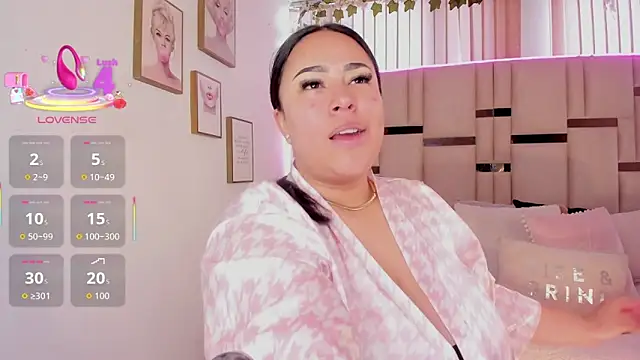 Zoey thompson online show from 12-01-25, 07:37