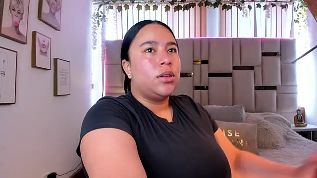 Zoey thompson online show from 03-07-26, 02:33