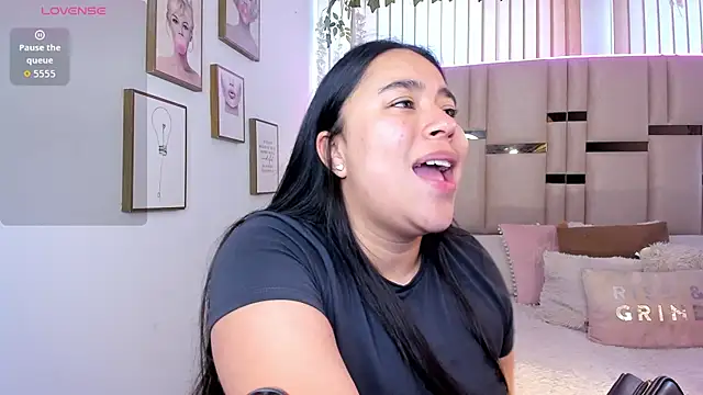 Zoey thompson online show from 02-06-26, 01:29