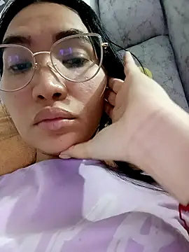 lucyy liiuu online show from 10-09-25, 10:43