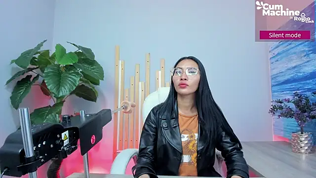 lucyy liiuu online show from 09-18-25, 01:03