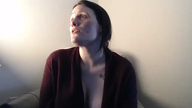 GabbyTate online show from 03-06-26, 06:14