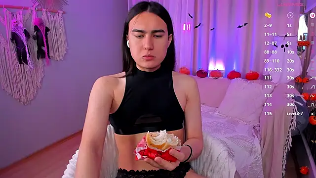 HeyAlena online show from 10-19-25, 07:22