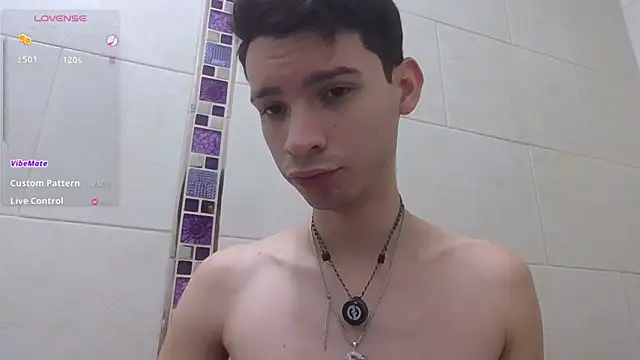 Snapshot of VicenteFerrer chatting on 06-06-26, 01:05 VicenteFerrer online show from 06-06-26, 01:05