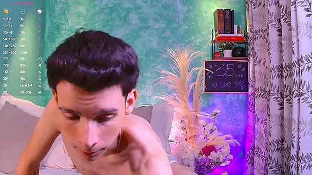 Snapshot of VicenteFerrer chatting on 09-19-25, 12:03 VicenteFerrer online show from 09-19-25, 12:03