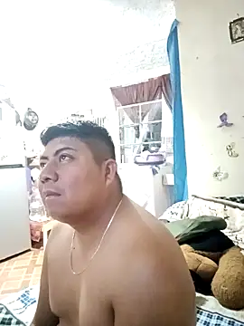 Snapshot of mexosito27 chatting on 10-03-25, 01:42 mexosito27 online show from 10-03-25, 01:42