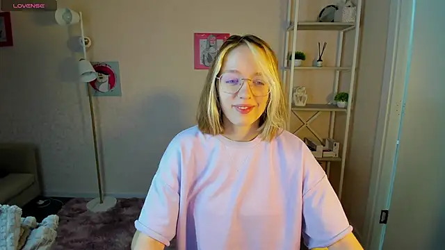 R0cket bunny online show from 10-06-25, 01:18