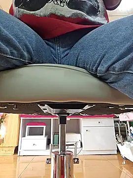 Nail Yummy online show from 11-23-25, 04:00