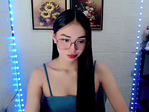 Snapshot of lovelysassy chatting on 10-12-25, 09:05 lovelysassy online show from 10-12-25, 09:05