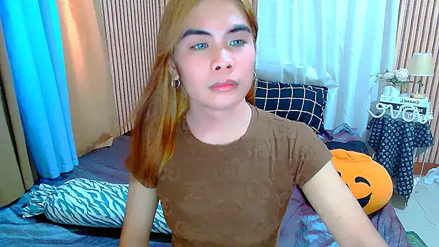 mikhaylahanderson online show from 10-02-25, 05:55
