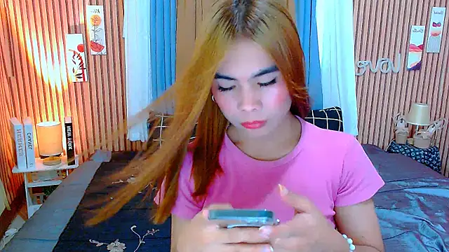 mikhaylahanderson online show from 11-14-25, 07:45