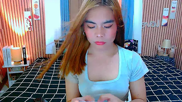 mikhaylahanderson online show from 11-19-25, 03:39