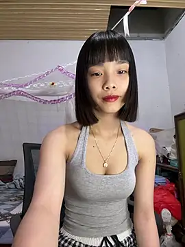 Snapshot of andymi1 chatting on 05-31-26, 02:28 andymi1 online show from 05-31-26, 02:28