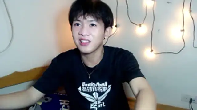 Snapshot of Asianjas chatting on 10-18-25, 04:31 Asianjas online show from 10-18-25, 04:31