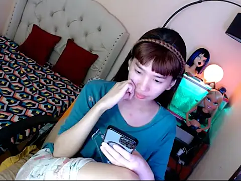 ShantalFoxxy  online show from 10-23-25, 01:10