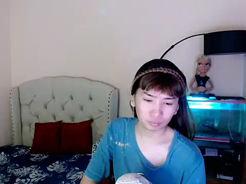 ShantalFoxxy  online show from 04-02-26, 12:34