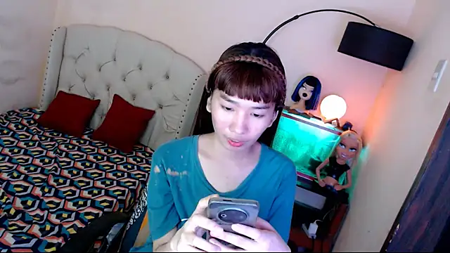 ShantalFoxxy  online show from 11-05-25, 03:42