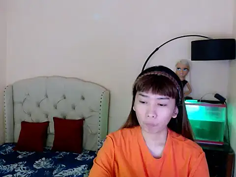 ShantalFoxxy  online show from 03-20-26, 12:44