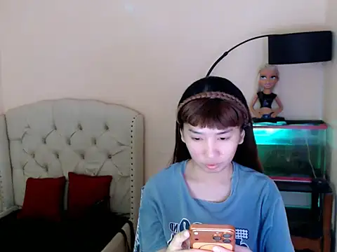 ShantalFoxxy  online show from 04-22-26, 12:28
