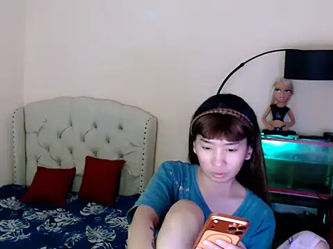ShantalFoxxy  online show from 04-28-26, 03:05