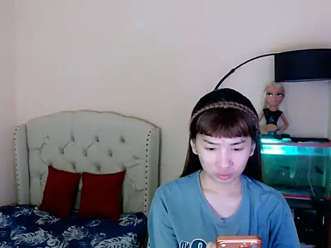 ShantalFoxxy  online show from 04-02-26, 12:29