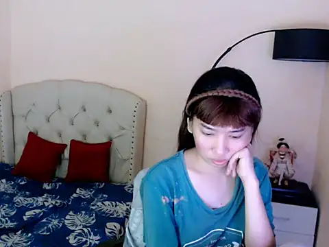 ShantalFoxxy  online show from 05-19-26, 01:56