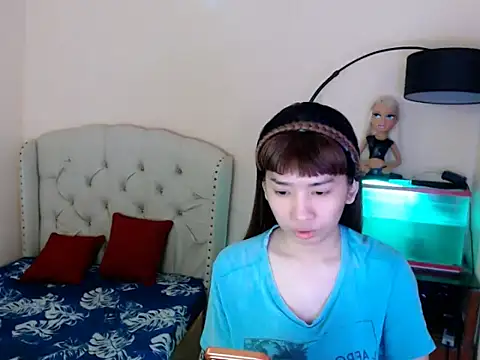 ShantalFoxxy  online show from 03-15-26, 12:06