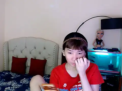 ShantalFoxxy  online show from 03-27-26, 12:50