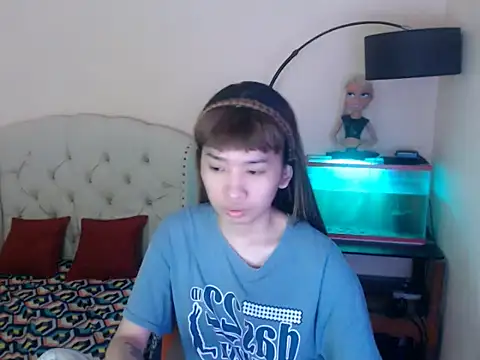 ShantalFoxxy  online show from 02-12-26, 01:27