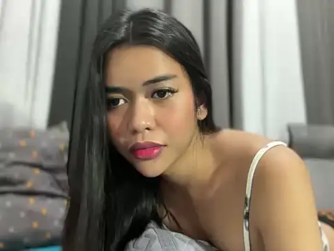 Snapshot of kitelpery_03 chatting on 04-14-26, 04:23 kitelpery 03 online show from 04-14-26, 04:23