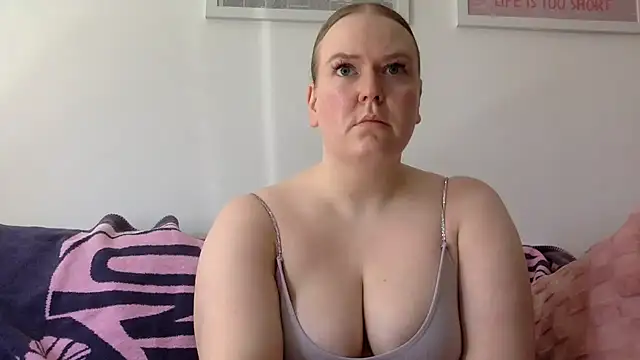gracelovesxx online show from 04-22-26, 12:12