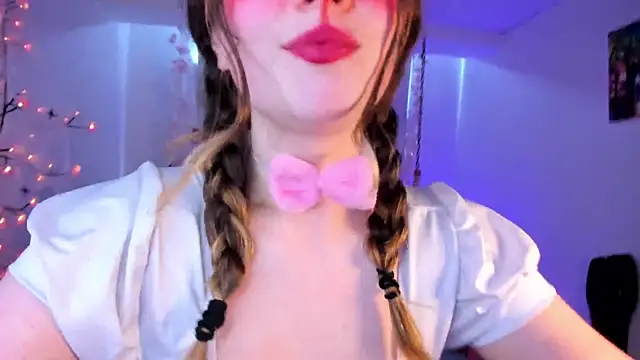 Lil bela online show from 10-01-25, 12:20