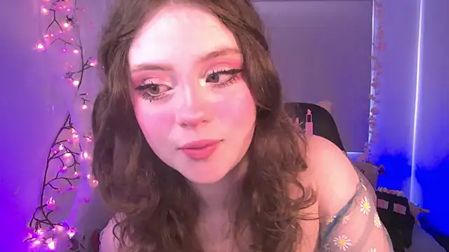 Lil bela online show from 12-18-25, 12:20