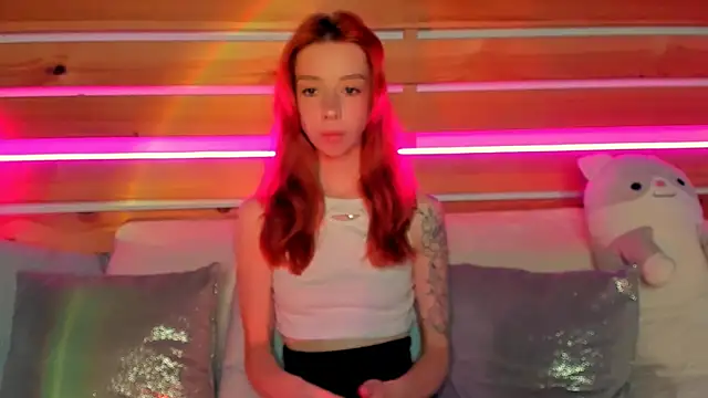 Lori Williams online show from 10-10-25, 01:06