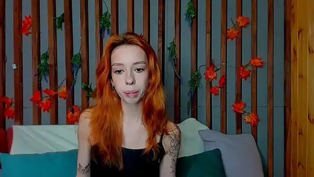 Lori Williams online show from 12-02-25, 01:06