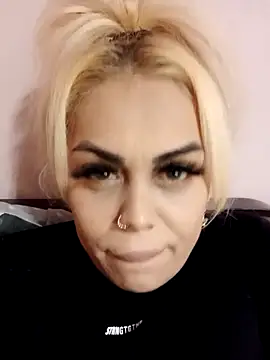 izauri2025 online show from 11-15-25, 07:29