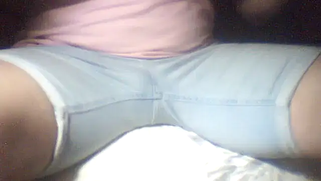 Snapshot of pietje1991 chatting on 06-06-26, 08:03 pietje1991 online show from 06-06-26, 08:03