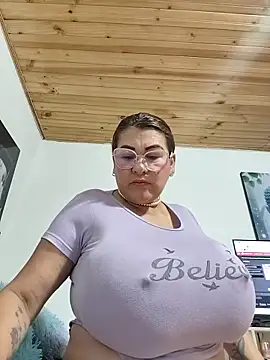 AlexxiaaMat online show from 04-28-26, 11:03