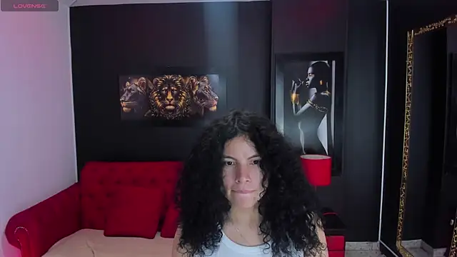 Snapshot of angelita_martins chatting on 10-13-25, 09:16 angelita martins online show from 10-13-25, 09:16