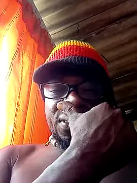 Snapshot of Blackpanther0115 chatting on 10-05-25, 01:02 Blackpanther0115 online show from 10-05-25, 01:02
