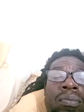 Snapshot of Blackpanther0115 chatting on 09-28-25, 10:33 Blackpanther0115 online show from 09-28-25, 10:33