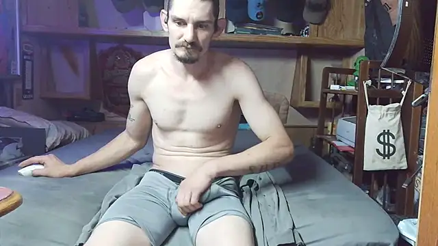mike42088 online show from 05-28-26, 01:46