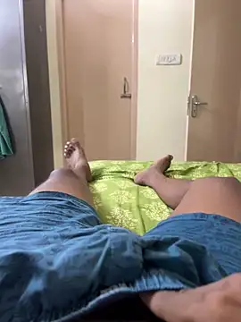 Snapshot of Harish0897 chatting on 09-22-25, 04:18 Harish0897 online show from 09-22-25, 04:18