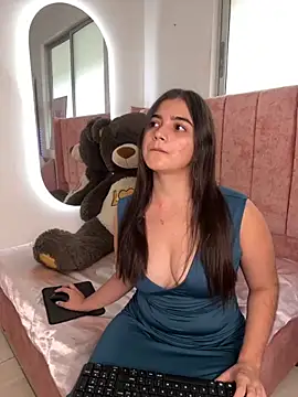 salomecute21 online show from 11-01-25, 11:59